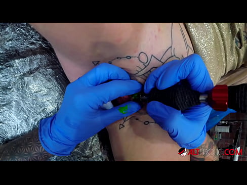 ❤️ Hottie Sully Savage anu tato pisan ngagaduhan tato dina klitorisna ️ Video anal dina su.xxxwow-net.ru